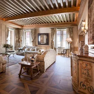 Historical Center - 165 Square Meter - 3 Bedrooms & 3 Bathrooms Apartment Annecy